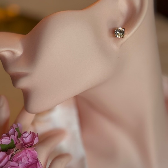 Anthropologie Jewelry - Gold Tone Square Stud Earrings